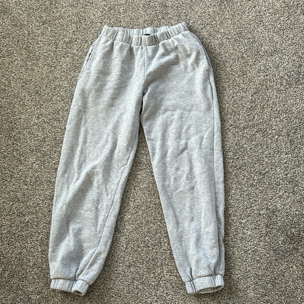 Brandy Melville Rosa sweats
